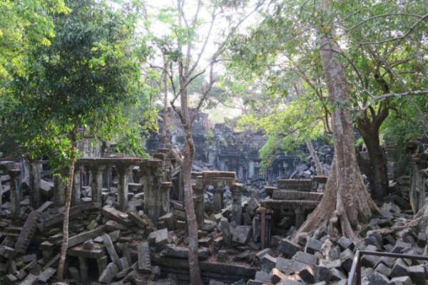 カンボジアでアンコールワットの次に行くべき場所は？