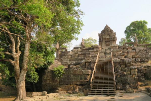 カンボジアでアンコールワットの次に行くべき場所は？