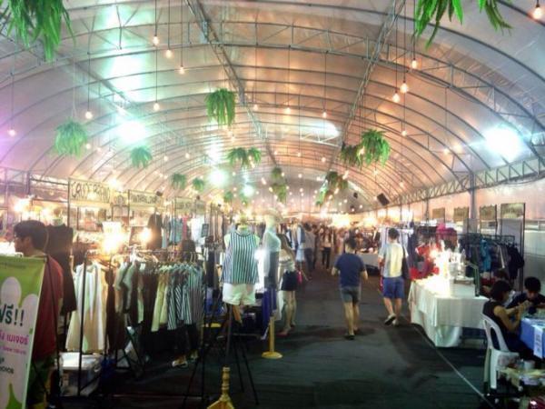 週末限定開催！バンコク・トンロー駅前のおしゃれマーケット「TGIF market」