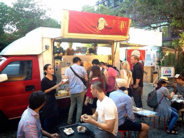 週末限定開催！バンコク・トンロー駅前のおしゃれマーケット「TGIF market」