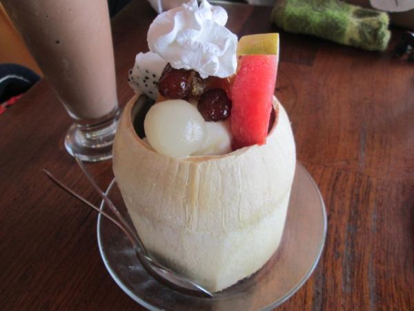 ホーチミンで食べたいココナッツ系ベトナムデザート3種