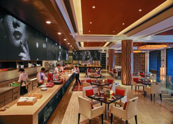 老舗の品格漂うリバーサイドホテル「シャングリ・ラ ホテル バンコク」