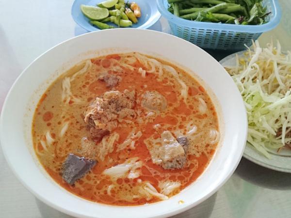 ラオス麺づくし〜ラオスにクイッティアオはない？〜