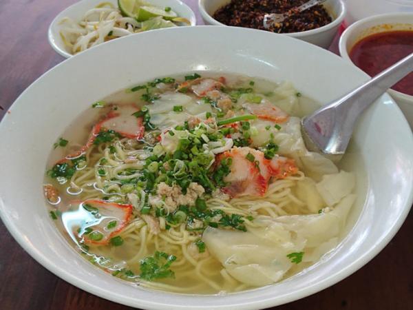 ラオス麺づくし〜ラオスにクイッティアオはない？〜