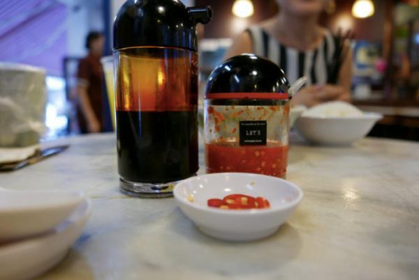 シンガポールで支持され続ける肉骨茶レストラン「ソンファ・バクテー」