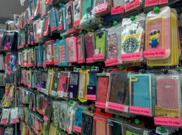 バンコクの巨大ショッピングセンターMBKでお買い物