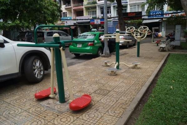 まるで箱庭？チュンクー（団地）で眺めるベトナムローカルの暮らし