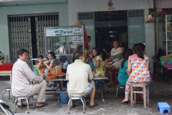 まるで箱庭？チュンクー（団地）で眺めるベトナムローカルの暮らし