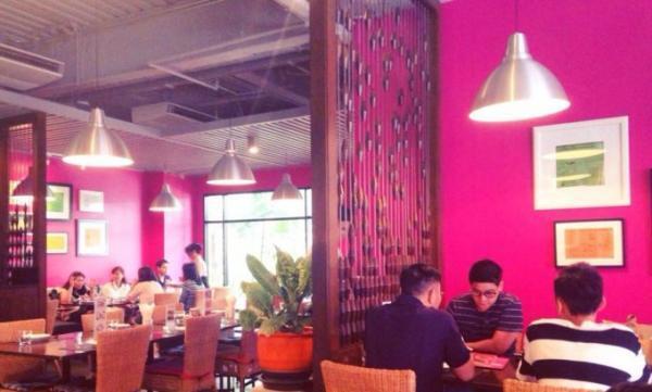 バンコクでマッサマンカレーを食べるならココ！老舗レストラン「タリンプリン」