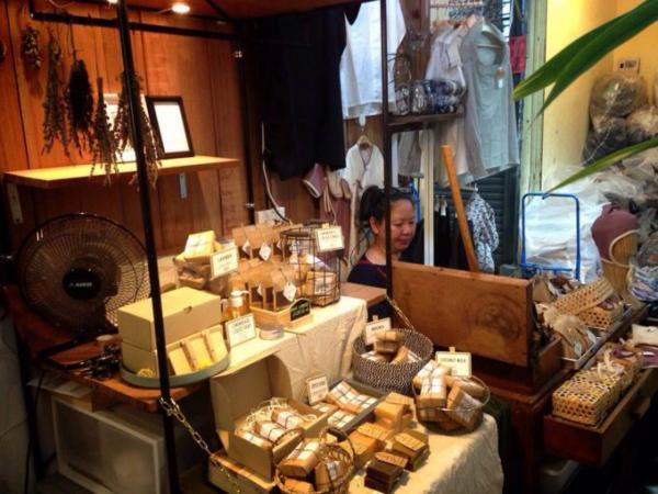 バンコク「ウィークエンド・マーケット」にオープン！個性派セレクトショップ