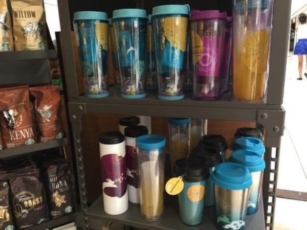 シンガポールのスターバックスで今だけの限定グッズを手に入れよう！