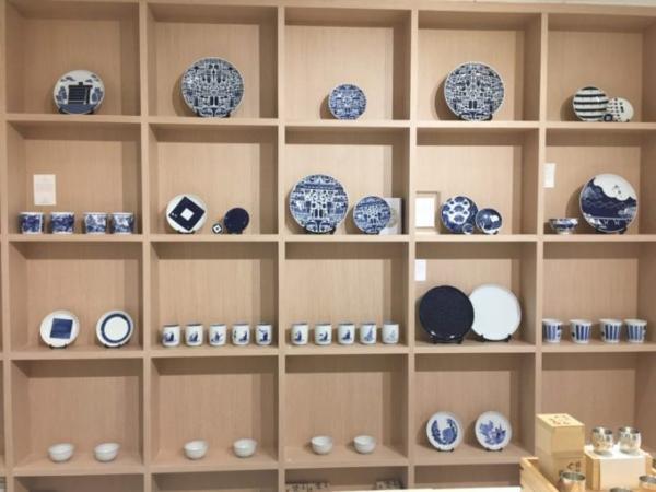 シンガポール Supermamaの有田焼シリーズに新作がお目見え