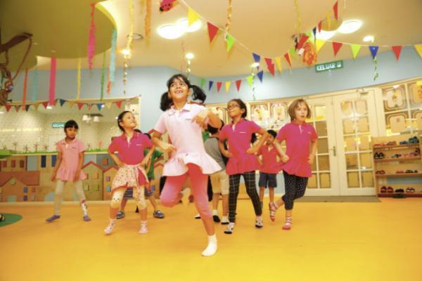 旅行気分でプチ英語留学！小学生2人のマレーシア・サマースクール体験記