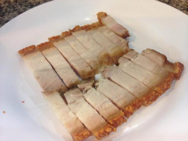 バンコクの行列が出来るバミー店「Arun Wan」で至福の一杯を！