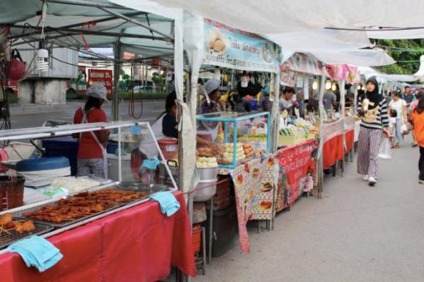 スタジアム周辺でタイを楽しもう！W杯アジア最終予選「日本VSタイ」