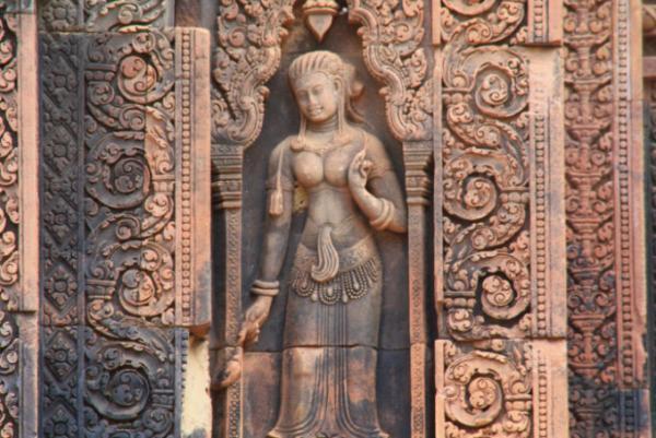 世界遺産はアンコール・ワットだけじゃない！郊外で見ごたえ抜群な遺跡4つ！