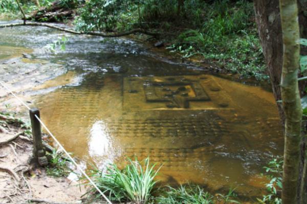 世界遺産はアンコール・ワットだけじゃない！郊外で見ごたえ抜群な遺跡4つ！