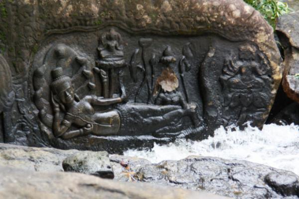 世界遺産はアンコール・ワットだけじゃない！郊外で見ごたえ抜群な遺跡4つ！