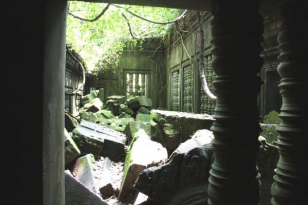 世界遺産はアンコール・ワットだけじゃない！郊外で見ごたえ抜群な遺跡4つ！