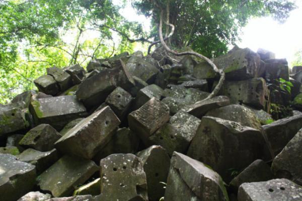 世界遺産はアンコール・ワットだけじゃない！郊外で見ごたえ抜群な遺跡4つ！