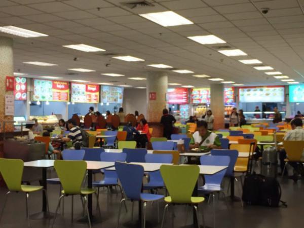 まるで街の食堂！スワンナプーム空港の格安フードコートに行ってみよう