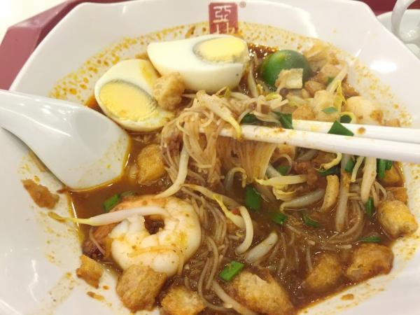 カヤトーストだけじゃない！ローカルフードが揃う「Ya Kun Kaya Toast」系列店