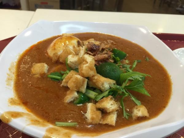 カヤトーストだけじゃない！ローカルフードが揃う「Ya Kun Kaya Toast」系列店