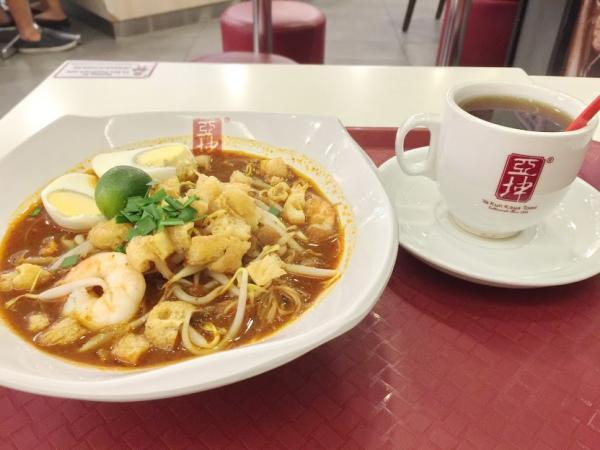 カヤトーストだけじゃない！ローカルフードが揃う「Ya Kun Kaya Toast」系列店