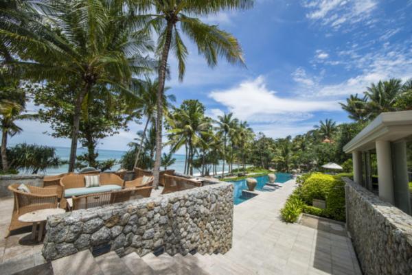 世界が認めるプーケットの最高級リゾート「トリサラ」で至福のバカンスを