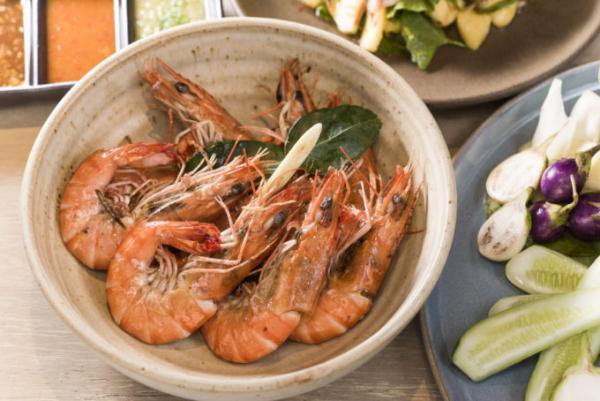 プーケット屈指の高級リゾート「トリサラ」の極上ダイニングシーン