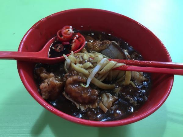 一度食べたら病み付き！シンガポールの人気ローカル食「ローミー」とは？