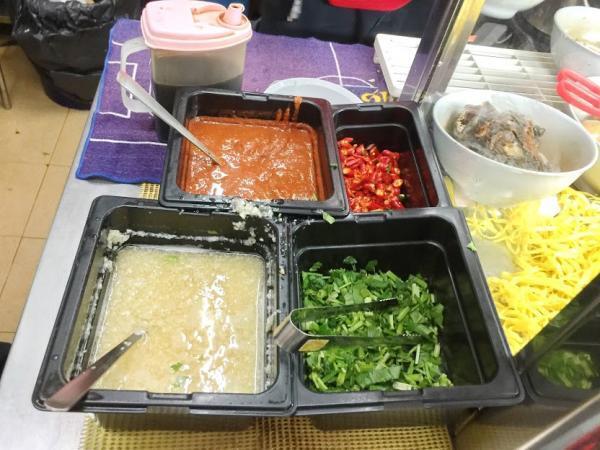 シンガポールの人気ローカル食「ローミー」の行列ができる人気店！