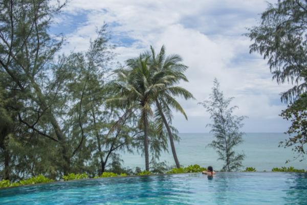 大自然に抱かれたモダンなリゾート「プルマンプーケットアルカディア」