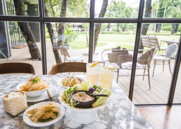 華麗なる一族の邸宅庭園に佇むタイ料理レストラン「ma maison」