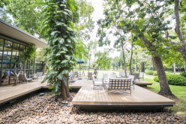 華麗なる一族の邸宅庭園に佇むタイ料理レストラン「ma maison」