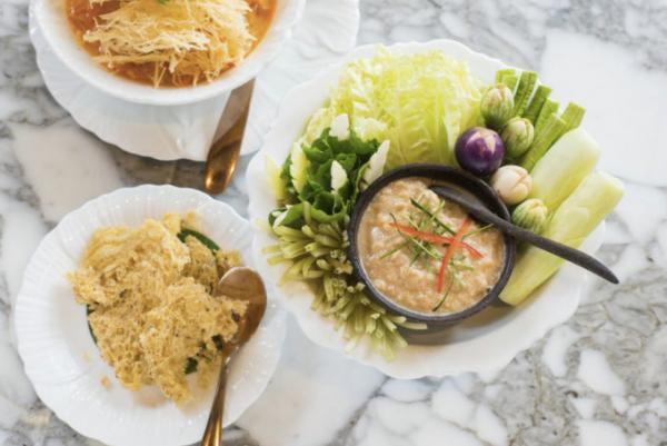 華麗なる一族の邸宅庭園に佇むタイ料理レストラン「ma maison」