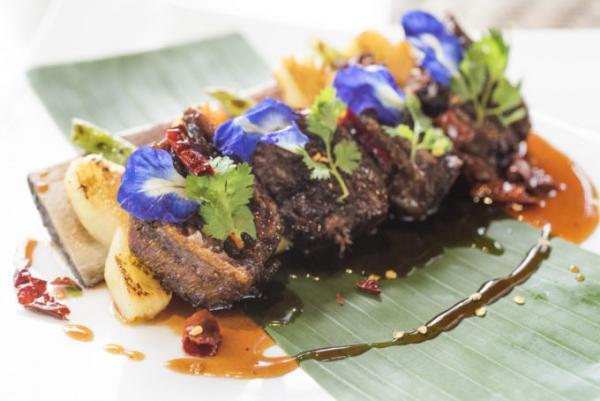 バンコク5つ星リゾート「ザ・サイアム」のメインダイニング「Chon Bistro」