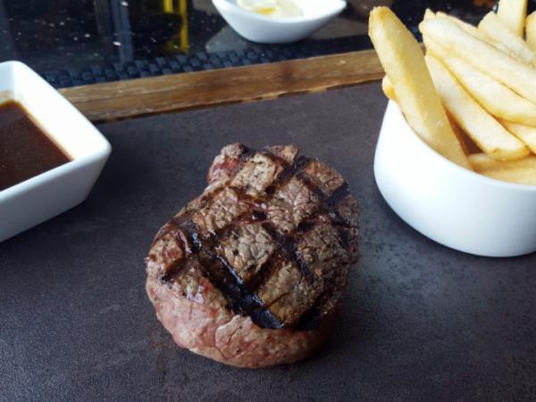 バンコクで週末ステーキランチ！「Babette’s Steak House」