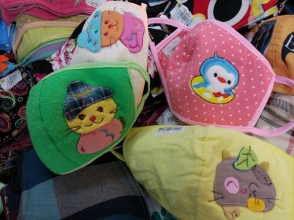 一個50円から！チープ・マスクはベトナムの隠れた名バラマキ土産