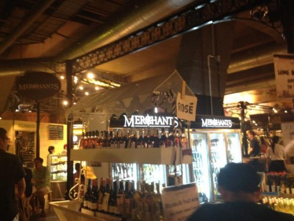 シンガポールの人気ファーマーズマーケット「パサベラ」