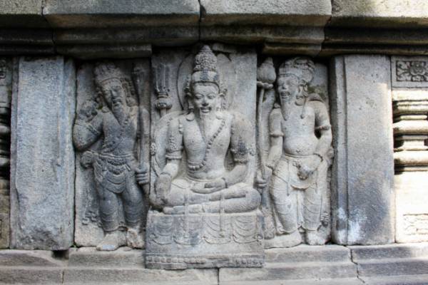 ヒンドゥー教の理解が深まる！ジョグジャカルタの世界遺産「プランバナン寺院」