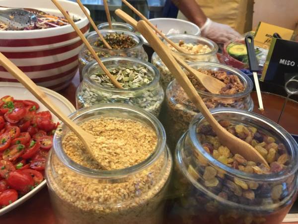 健康志向のビジネスマンに人気！シンガポールで人気のスローフードカフェ