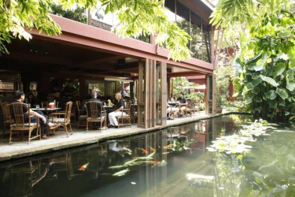 お土産から期間限定ファームまで！ジムトンプソンを巡る旅