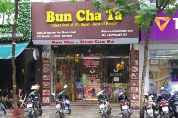 肉たっぷりで満足度高め！ハノイで人気のブンチャー専門店「Bun Cha Ta」