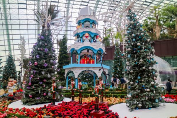シンガポール「ガーデンズ・バイ・ザ・ベイ」で迎えるクリスマス