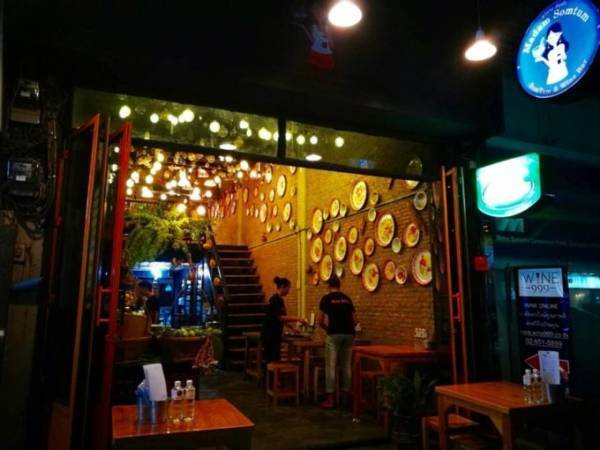 シーサケート県出身オーナーがオープン！バンコクの絶品ソムタム店