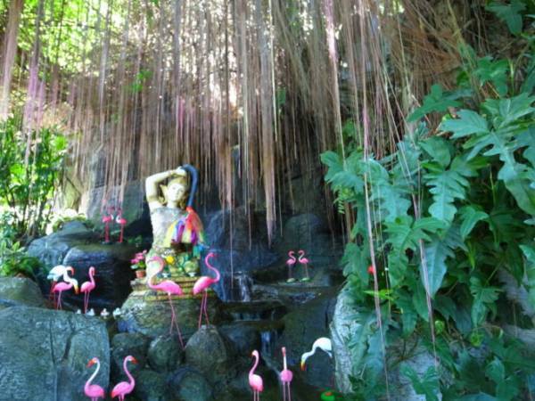 運河ボートで行くバンコクローカル散策！〜黄金の丘 参拝と絶品パッタイ〜