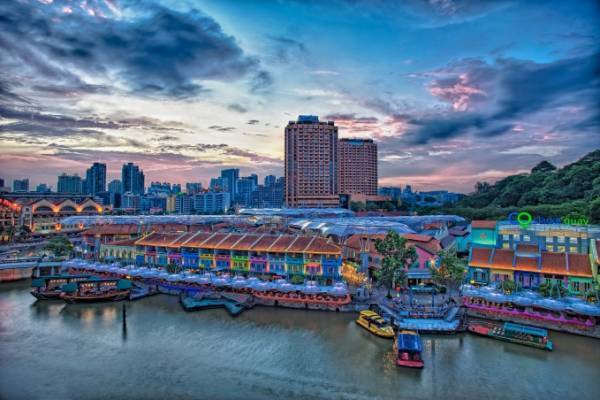 シンガポールのナイトシーンを彩る「クラーク・キー」