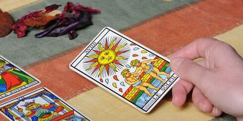 タロット恋愛占い 別れた元彼 今何を考えてる 復縁を叶える待受けは 21年6月27日 ウーマンエキサイト 1 8