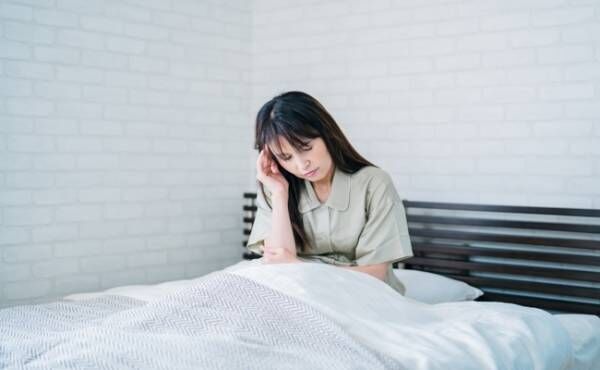 睡眠障害に悩む女性のイメージ